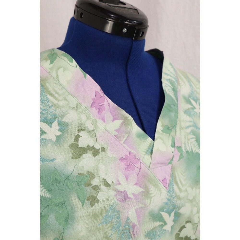 MG Medgear Scrub Top Women XL Green Leaf Floral Medical Uniform Shirt V Neck VTG - Picture 10 of 12